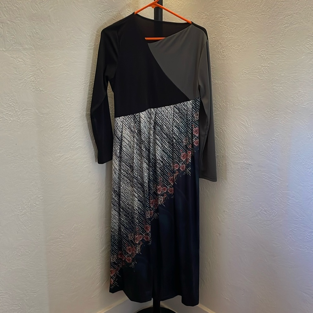 Black and gray maxi dress